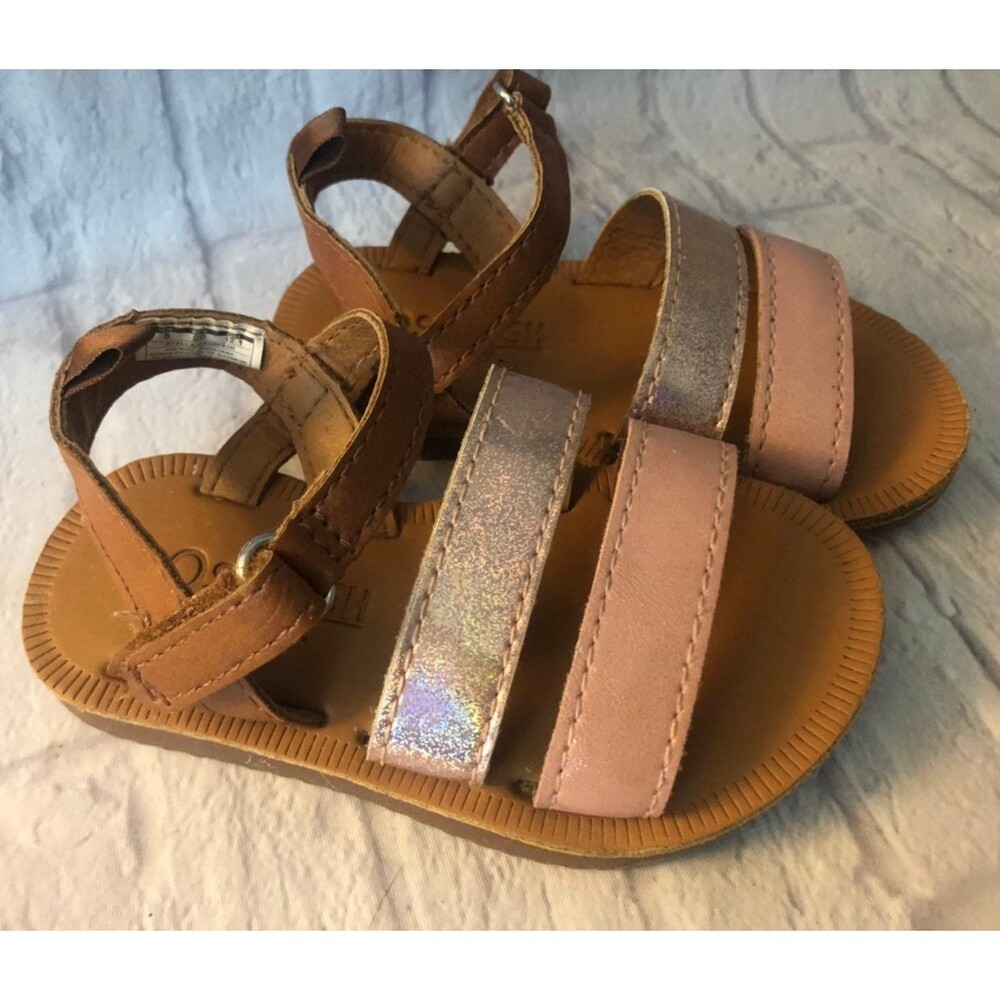 Osh Kosh Size 5 Pink & Glitter Sandals